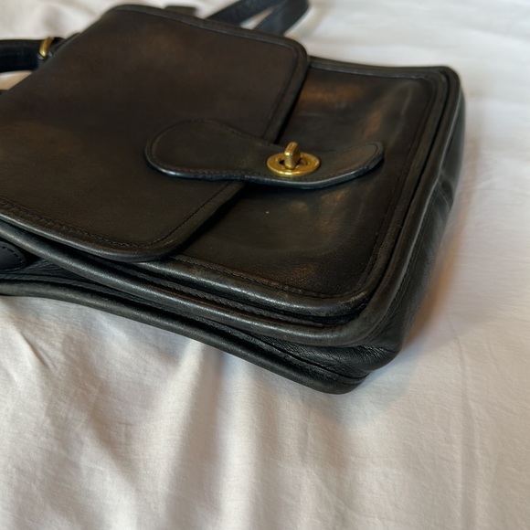 Vintage Coach Station Bag | Genuine Black leather - Picture 10 of 15